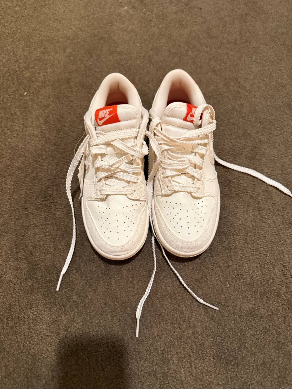 Nike Womens Air force 1 White Low-Top Sneakers with Red Tongue Logo